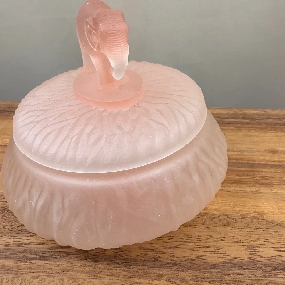 LE Smith Pink Frosted Satin Glass Elephant Finial Powder Jar Trinket Box Vintage